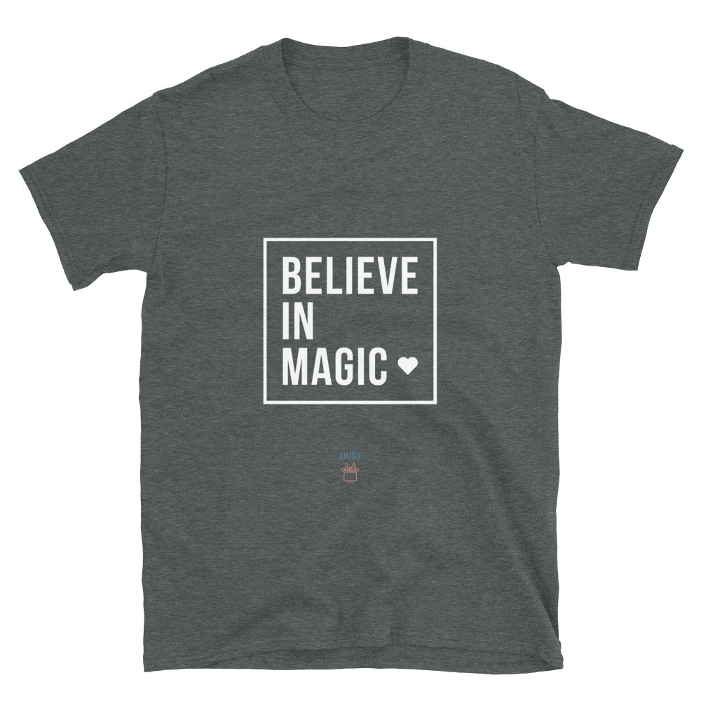 T-Shirt - Believe in Magic